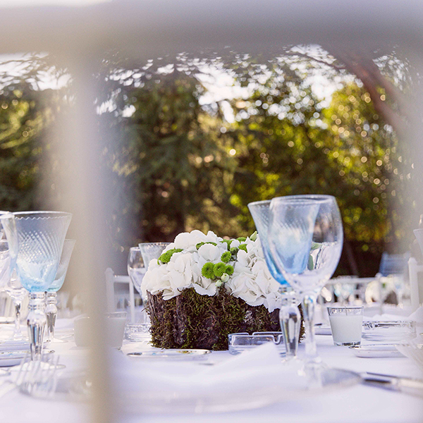 στολισμος-τραπεζιου-δεξιωσης (1)