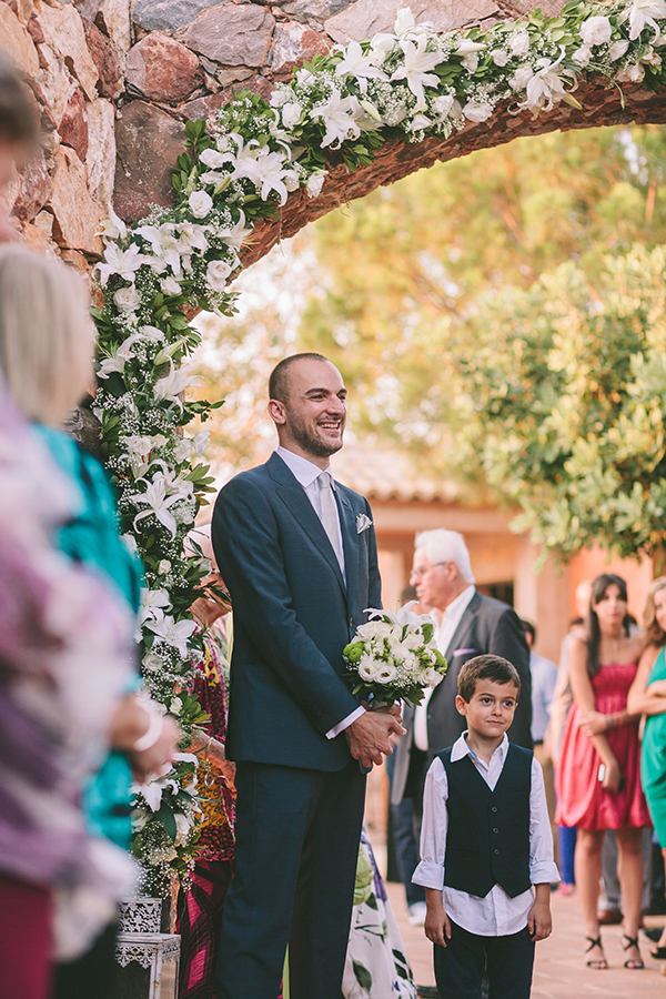 Ανθοστολισμος-εκκλησιας-γαμου