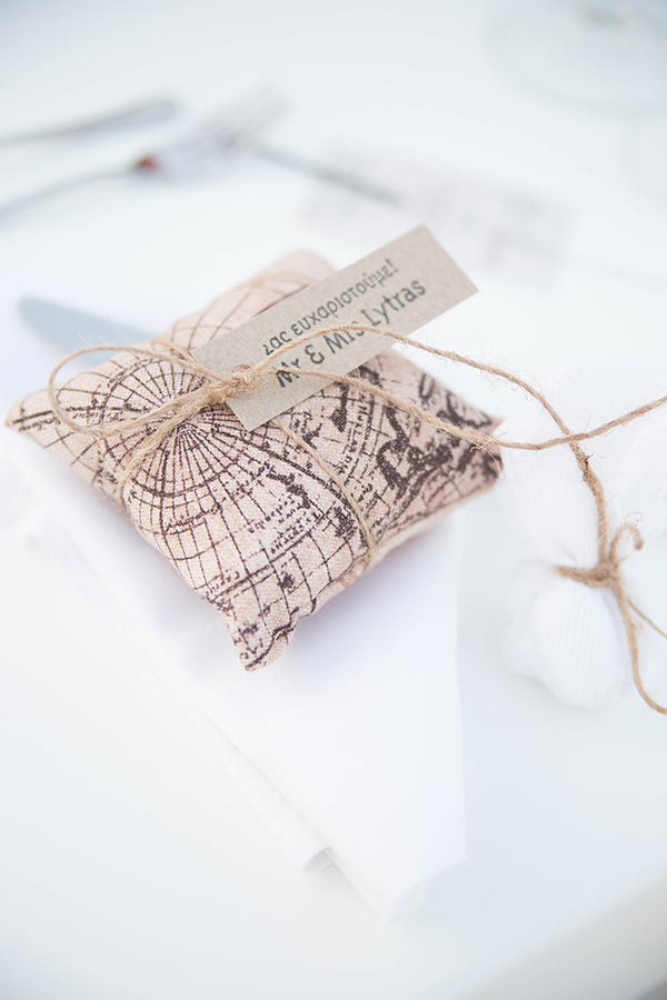 μπομπονιερα-μαξιλαρακι