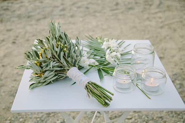 Νυφικη-ανθοδεσμι-φυλλα-ελιας