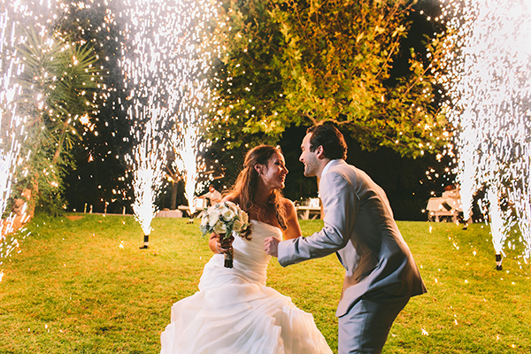 εντυπωσιακη-εισοδος-δεξιωση-γαμου