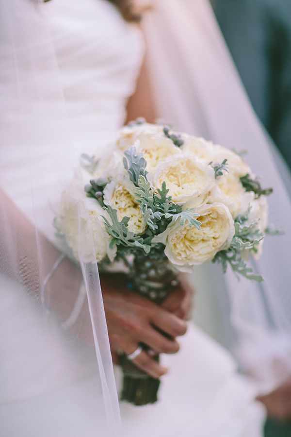 νυφικη-ανθοδεσμη-με-david-austin-τριανταφυλλα (2)