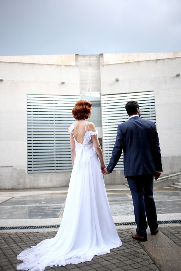 νυφικο-ανοιχτη-πλατη