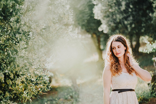 beautiful-engagement-session-lagonissi-10