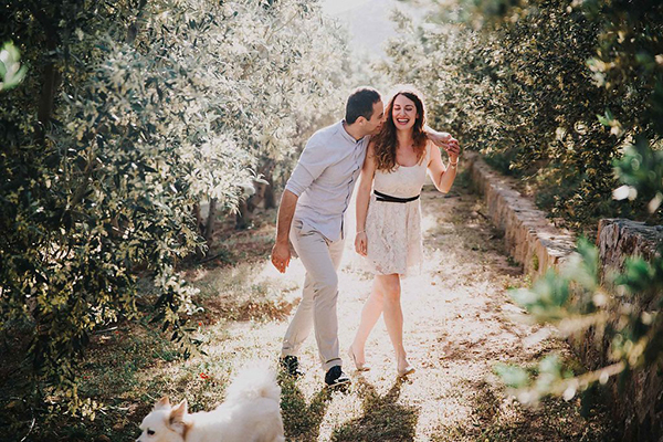beautiful-engagement-session-lagonissi-5