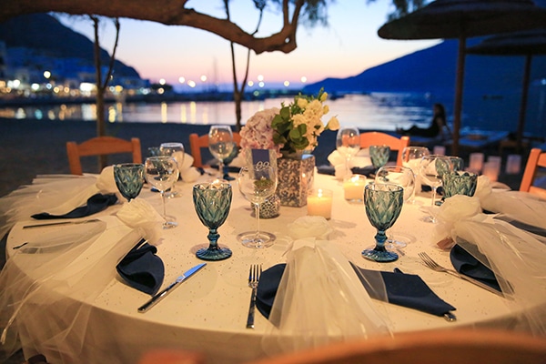 blue-white-wedding-ideas-13