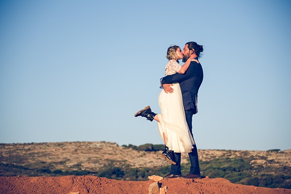 cozy-relaxed-engagement-session-8
