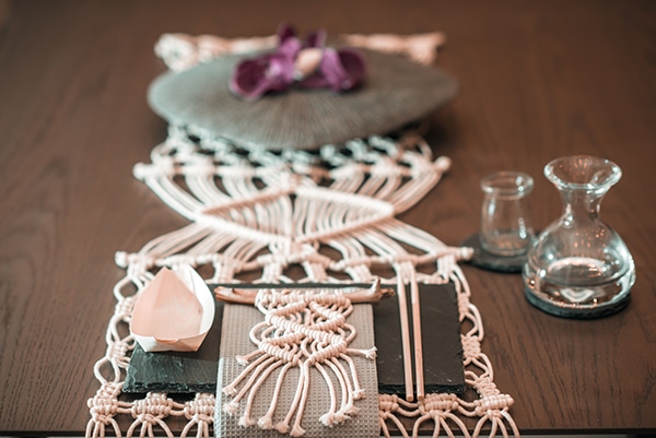 macrame-dreamcatcher-wedding-favors-2