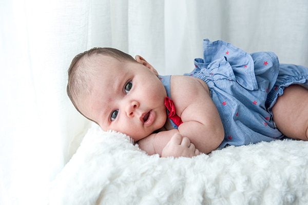 adorable-newborn-photosession_06