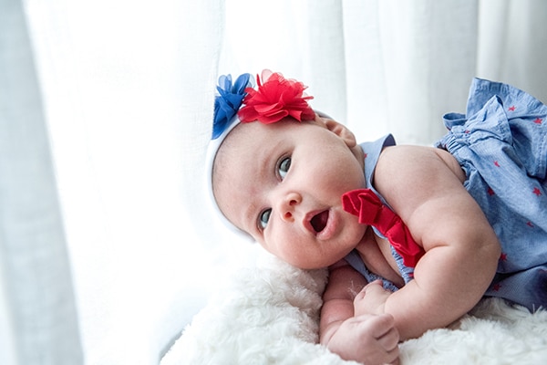 adorable-newborn-photosession_08