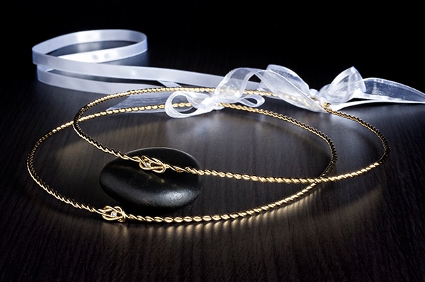 unique-gold-wedding-wreaths_05