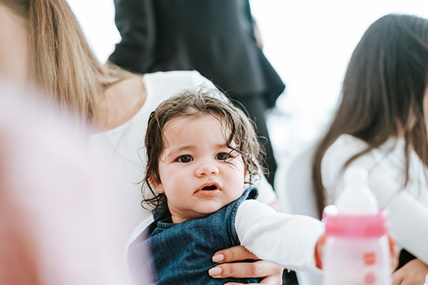 amazing-baptism-royal-swan-theme_19