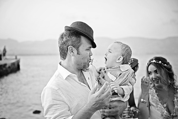 sweet-twins-baptism-sea_12