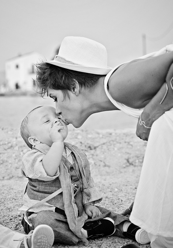 sweet-twins-baptism-sea_14