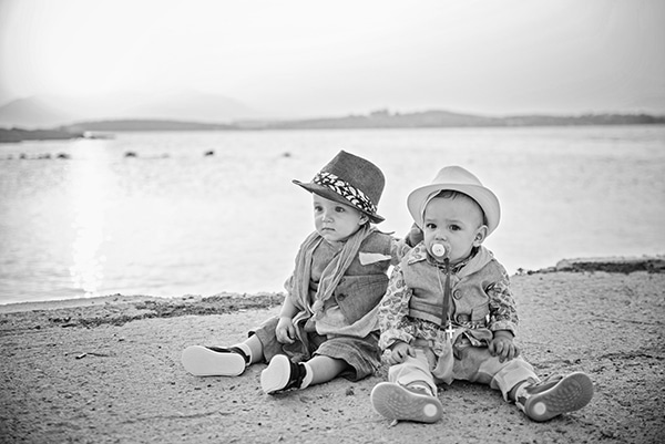 sweet-twins-baptism-sea_15