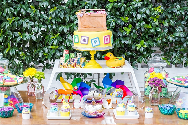 colorful-toys-themed-baptism-decoration_02