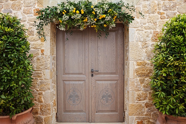 gorgeous-baptism-blue-yellow-colours_09