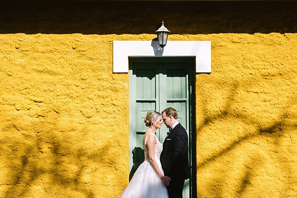 beautiful-fall-wedding-white-hues_01