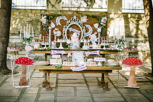 dreamy-baptism-alice-in-wonderland-theme_02