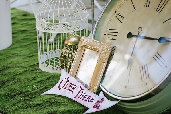 dreamy-baptism-alice-in-wonderland-theme_06x