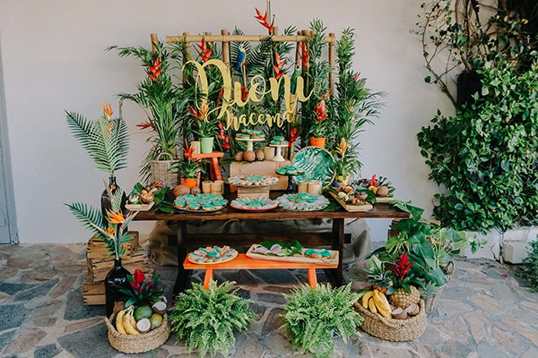 beautiful-baptism-ideas-tropical-theme_08