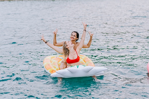 unique-bachelorette-party-sailing-boat_13