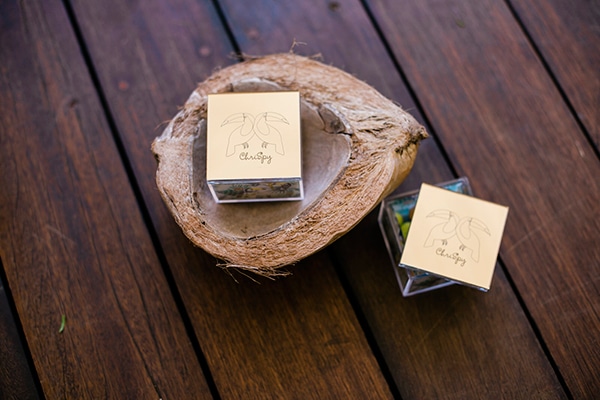 unique-decoration-ideas-tropical-baptism_02