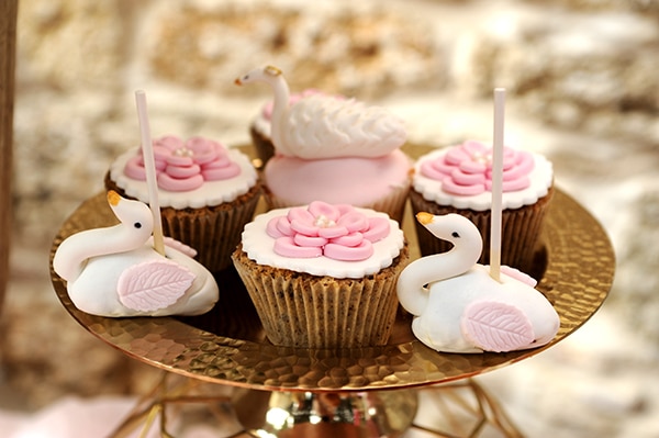 romantic-girl-baptsim-ideas-little-swan_04