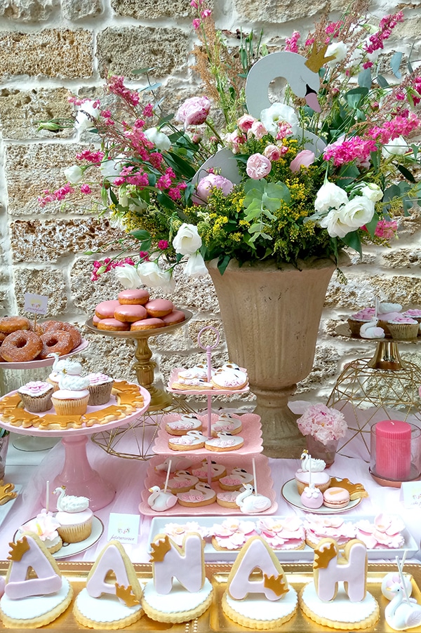 romantic-girl-baptsim-ideas-little-swan_05