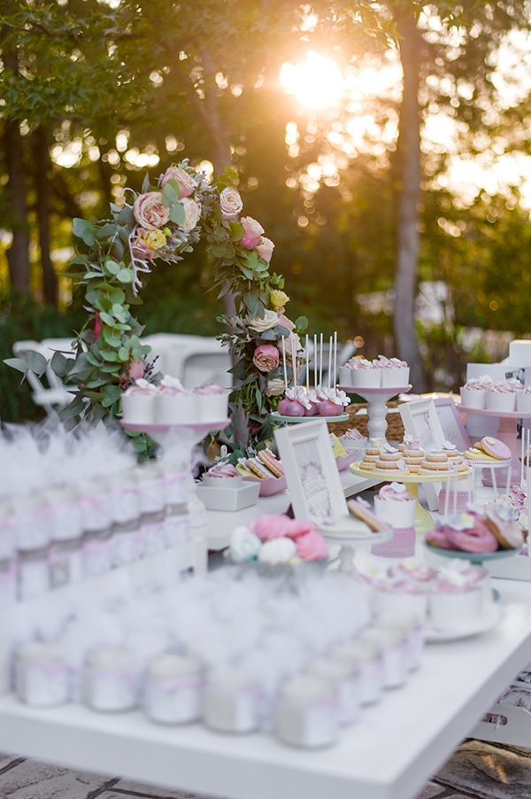 beautiful-girly-decoration-ideas-baptism_03