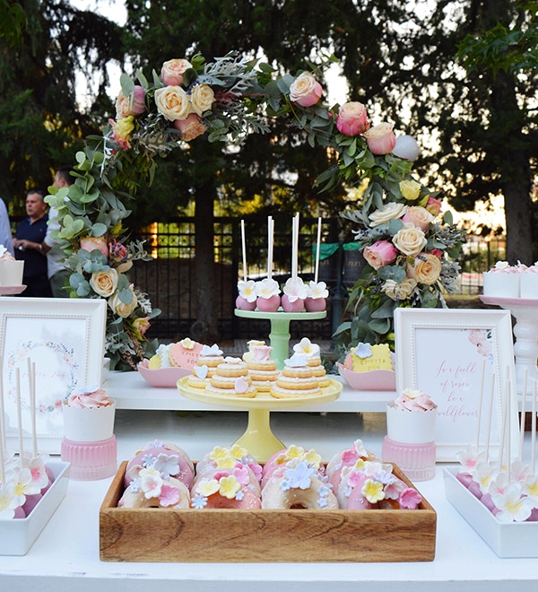 beautiful-girly-decoration-ideas-baptism_04