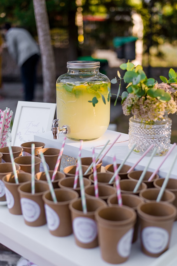 beautiful-girly-decoration-ideas-baptism_11