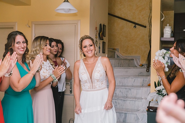 beautiful-summer-wedding-vivid-colours-rustic-details_10