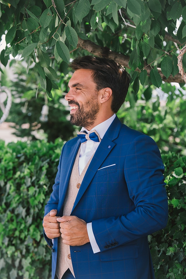 beautiful-summer-wedding-vivid-colours-rustic-details_14x