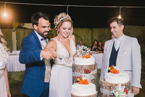beautiful-summer-wedding-vivid-colours-rustic-details_38