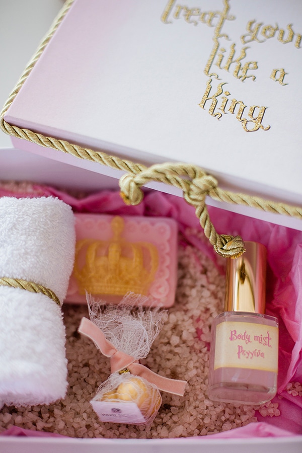baptism-ideas-pink-gold-hues_03