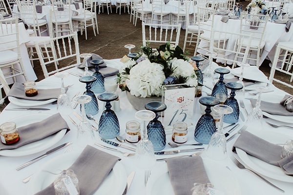 beautiful-wedding-baptism-decoration-ideas-blue-hues_13