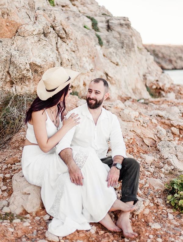 dreamy-beach-engagement-shoot_09