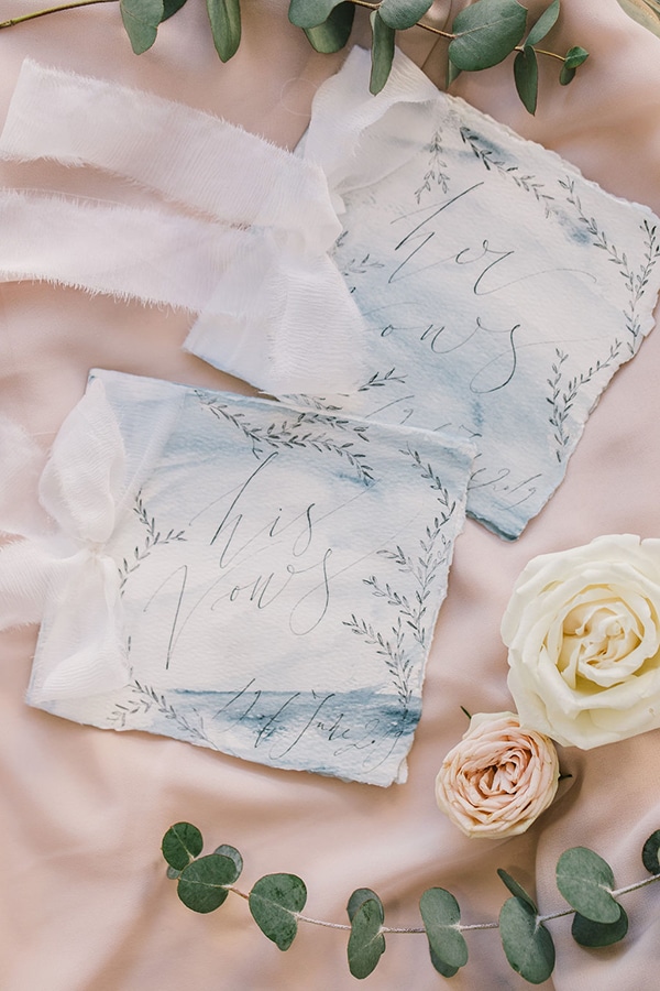 romantic-styled-shoot-beach_05x