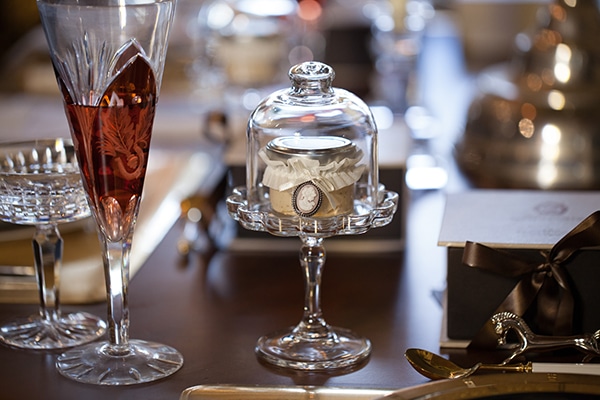 unique-styled-shoot-elegant-details_07