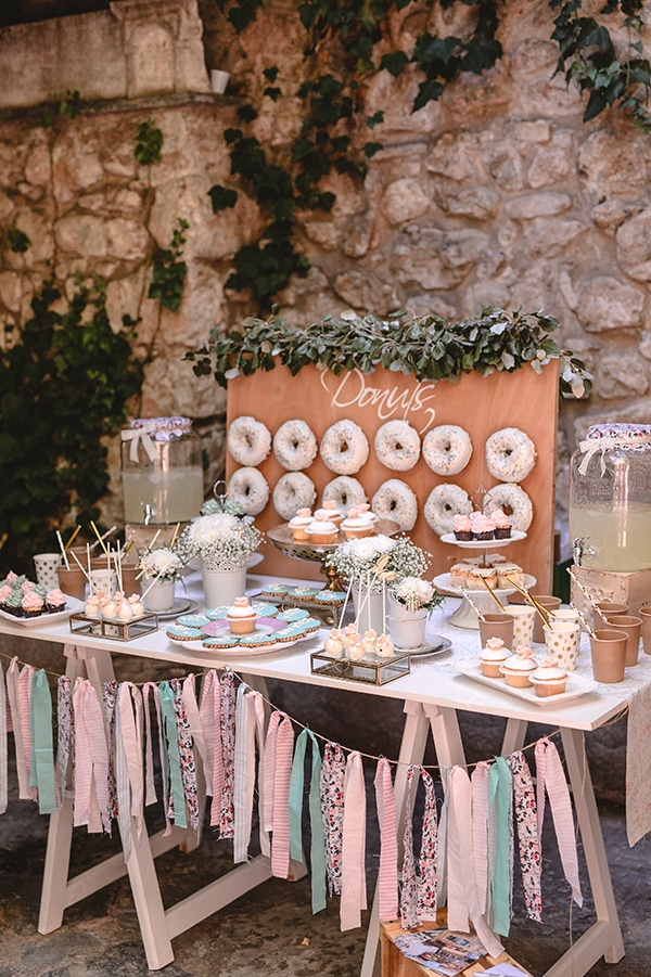 gorgeous-girly-baptism-decoration-ideas_01