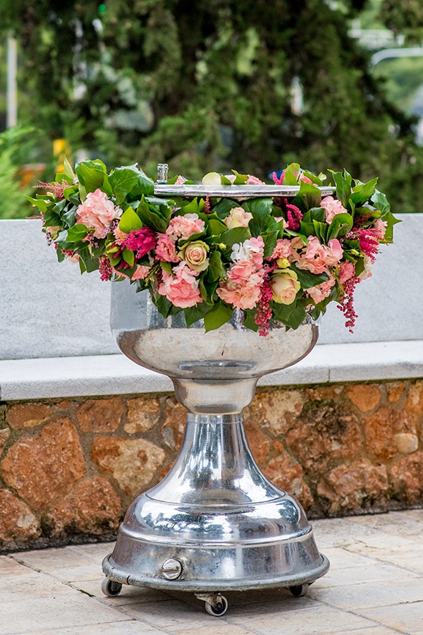 modern-girl-baptism-ideas-vivid-colours_02