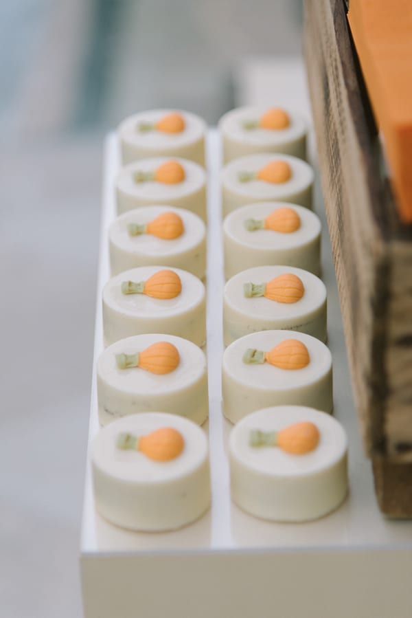 beautiful-baptism-ideas-hot-air-balloon_10