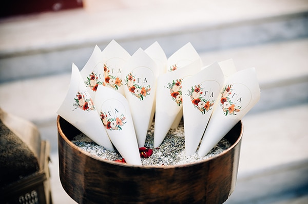 beautiful-spring-wedding-flowers-vivid-colours_22x