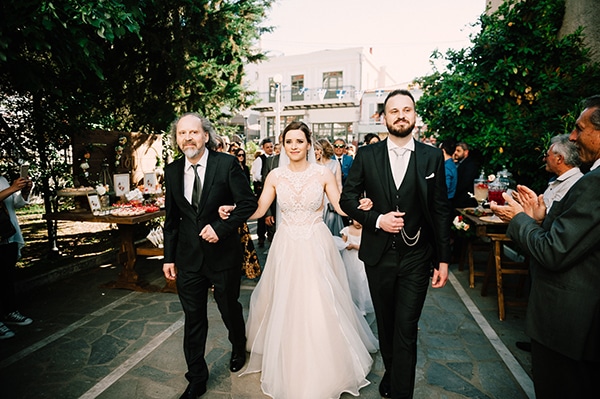 beautiful-spring-wedding-flowers-vivid-colours_28