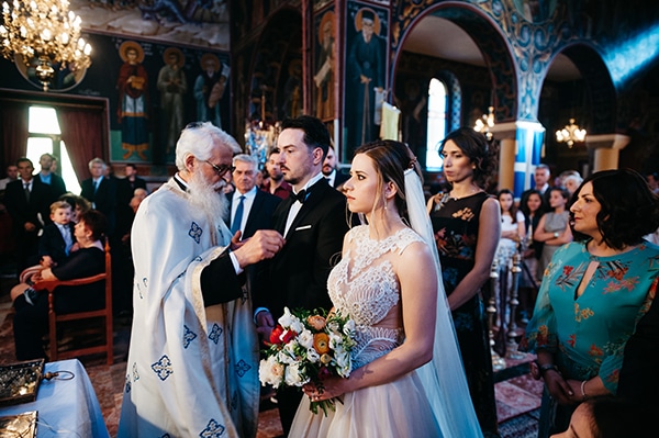 beautiful-spring-wedding-flowers-vivid-colours_33