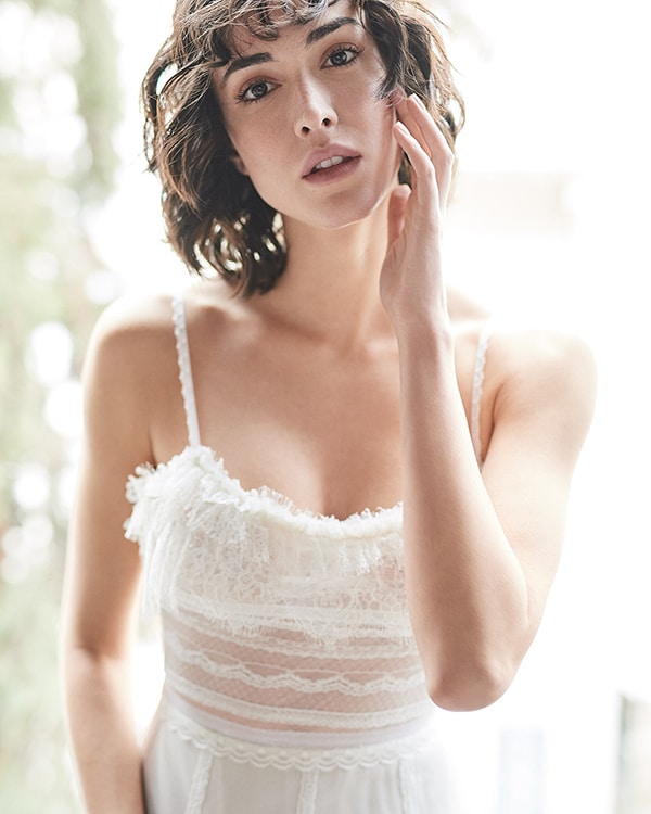 ethereal-feminine-wedding-dresses-you-will-love_24