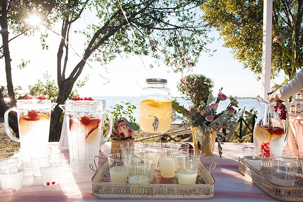 fairytale-baptism-decoration-ideas-girl-flowers_05x