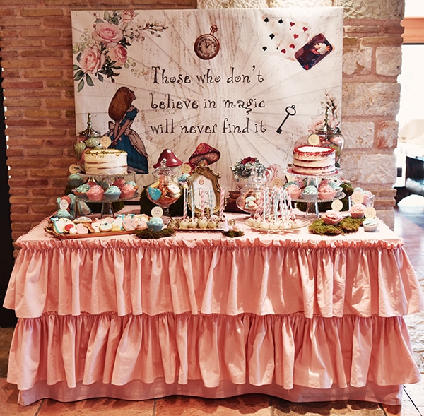 fairytale-girl-baptism-ideas-alice-wonderland_00