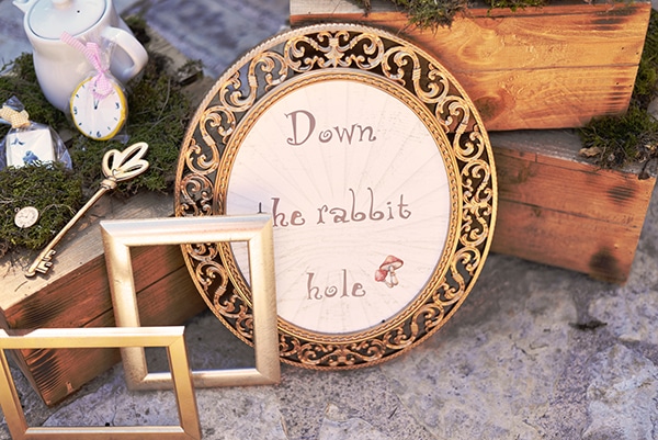 fairytale-girl-baptism-ideas-alice-wonderland_02x